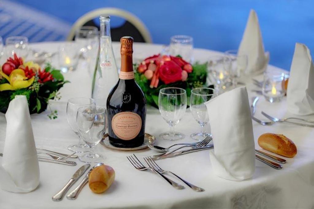 Hotel Aletti Palace 비시 외부 사진